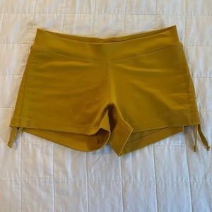 Mika yoga wear shorts